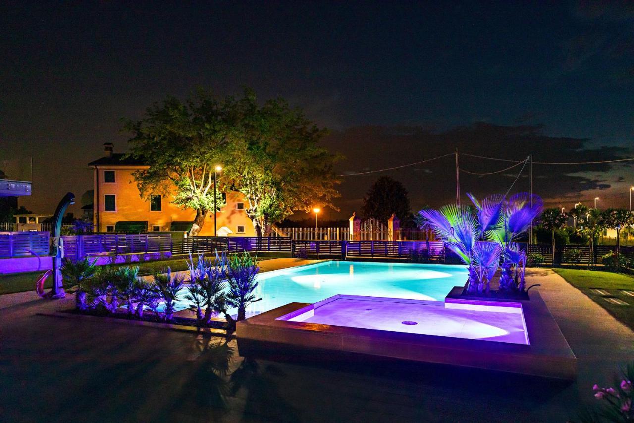 Appartamento Una Terrazza sul Lago A2 con piscina by Wonderful Italy Peschiera del Garda Esterno foto