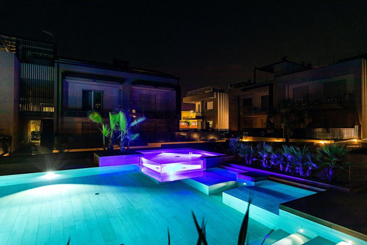 Appartamento Una Terrazza sul Lago A2 con piscina by Wonderful Italy Peschiera del Garda Esterno foto